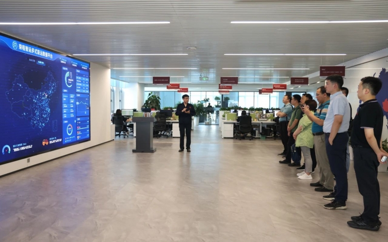 交通運(yùn)輸部科學(xué)研究院、中國交通報(bào)社相關(guān)領(lǐng)導(dǎo)到榮程集團(tuán)調(diào)研座談