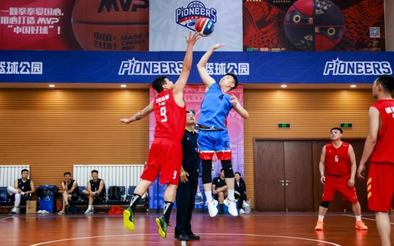 直擊超燃現(xiàn)場！榮程集團(tuán)第十四屆職工籃球賽第四個(gè)比賽日戰(zhàn)績播報(bào)