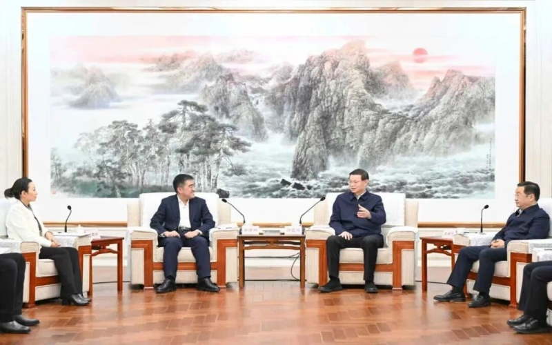 遼寧省委書記許昆林、省長王新偉會見知名民營企業(yè)家投資考察團(tuán)一行